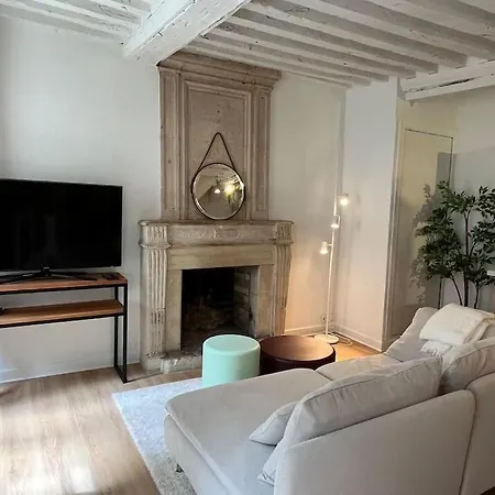 Duplex Renove Au Calme Et Caen