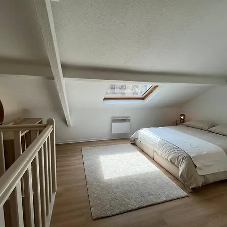 Duplex Renove Au Calme Et Apartment